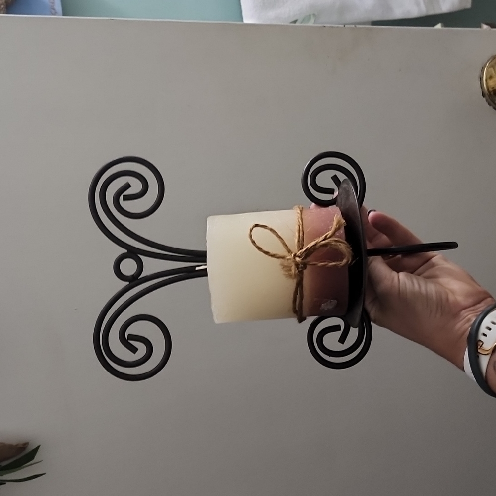 Wrought iron hanging candle holder
